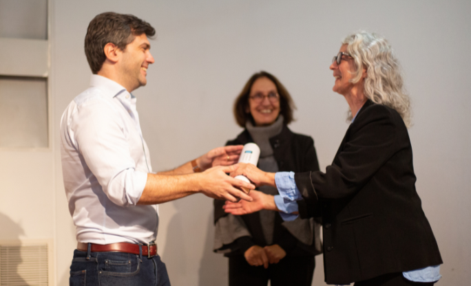 Entrega de diplomas en Gestión y Conservación de Archivos de Arte